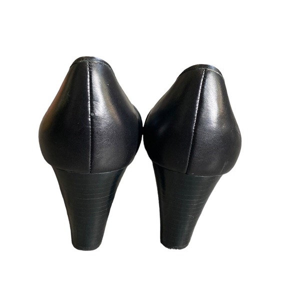 Cole Haan Women's Black Leather Heels Size 10.5 Old Money Career Buckle - Picture 5 of 7